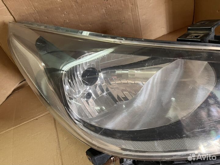 Фара правая Hyundai Solaris 2 17-20г