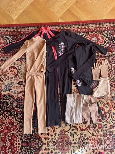 Одежда и аксессуары для фигурного катания + Mondor