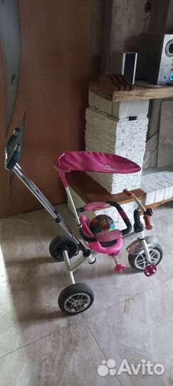 Трехколесный велосипед с ручкой б/у