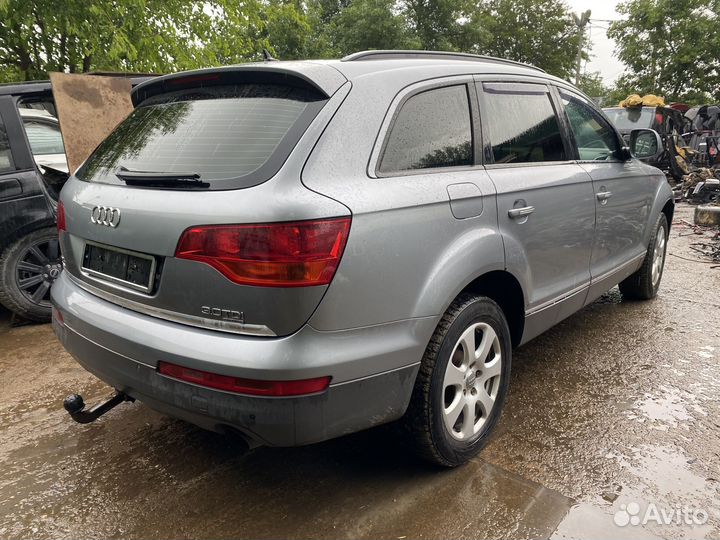 В разборе Audi Q7 3.0 TDI 2008г.в