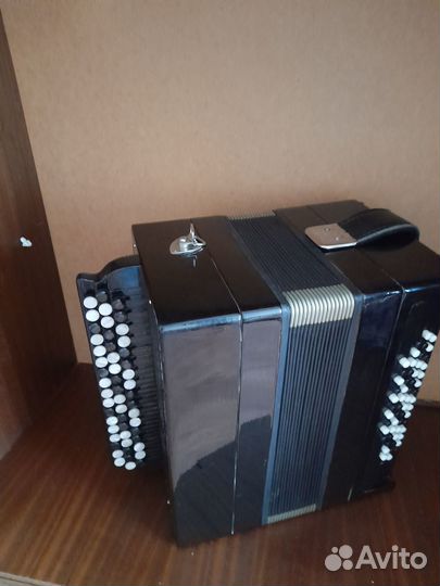 Баян выборный цельнопланочный