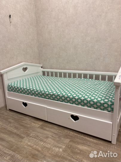 Детская кровать из массива березы