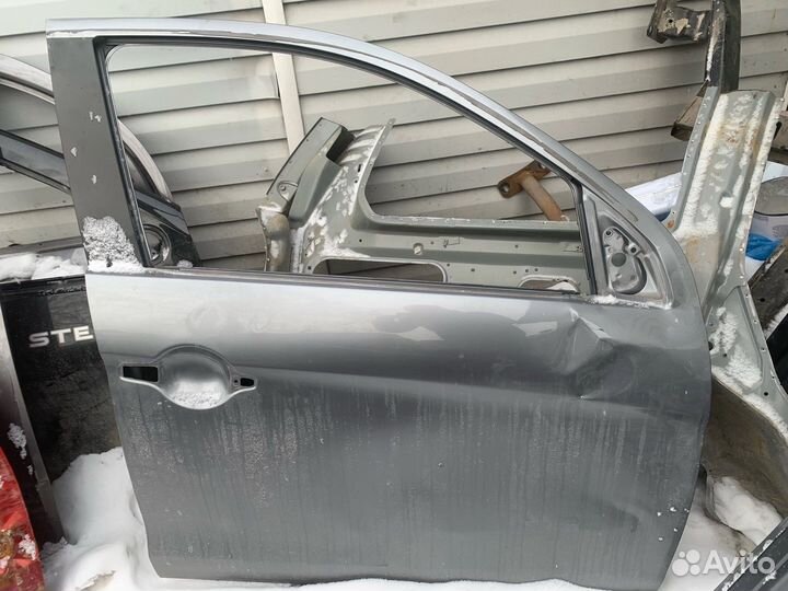 Дверь mitsubishi asx передняя правая,онигинал