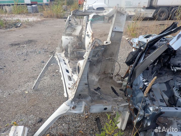 Передняя часть FAW V5 2013-2017