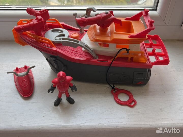 Mattel Пожарная лодка (стреляет)