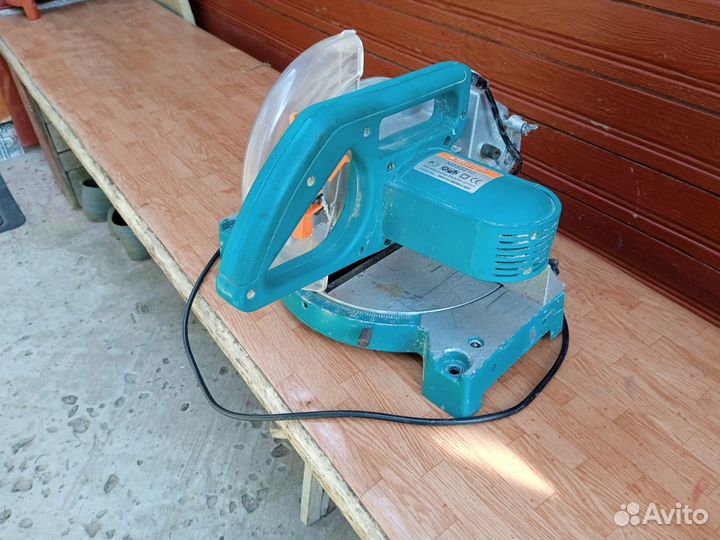 Пила торцовочная