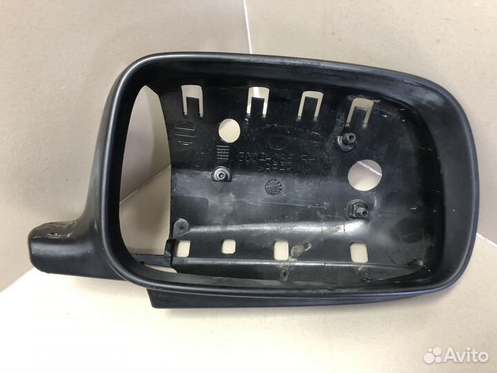 Корпус правого зеркала Toyota Avensis 2 2003-2006