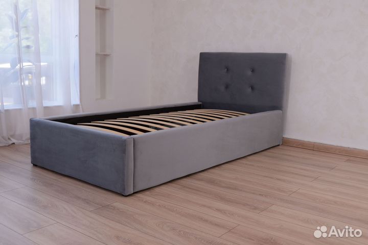 Кровать односпальная 90х200 в сером велюре Роза