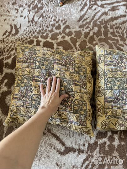 Подушка гобелен