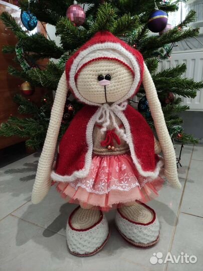 Интерьерная игрушка заяц