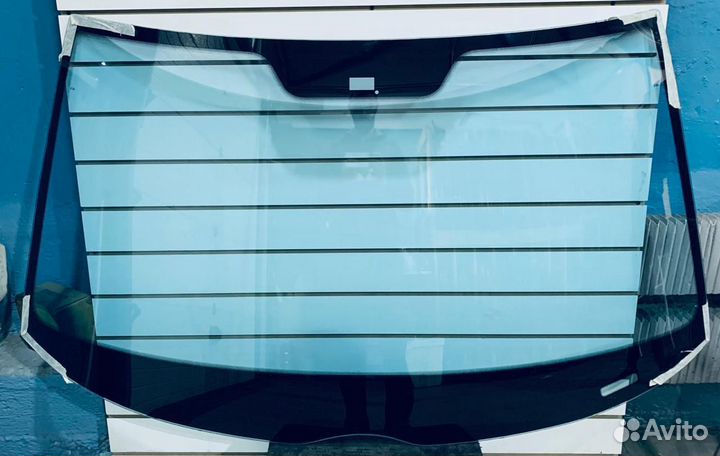 Лобовое стекло Mercedes W140