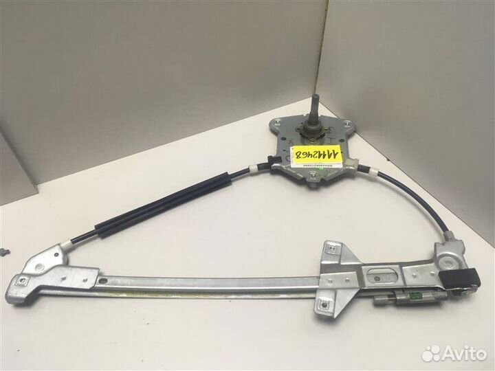 Стеклоподъемник механический передний левый Audi