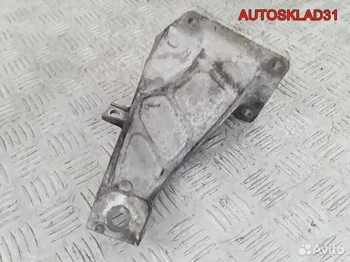 Кронштейн двигателя правый бмв Е46 2,0 M47 6754185