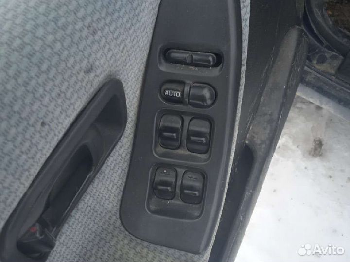 Блок управления стеклоподъёмниками Nissan Sunny