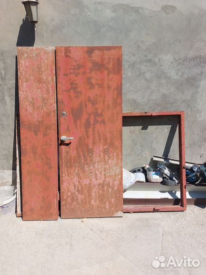 Железная металлическая дверь бу