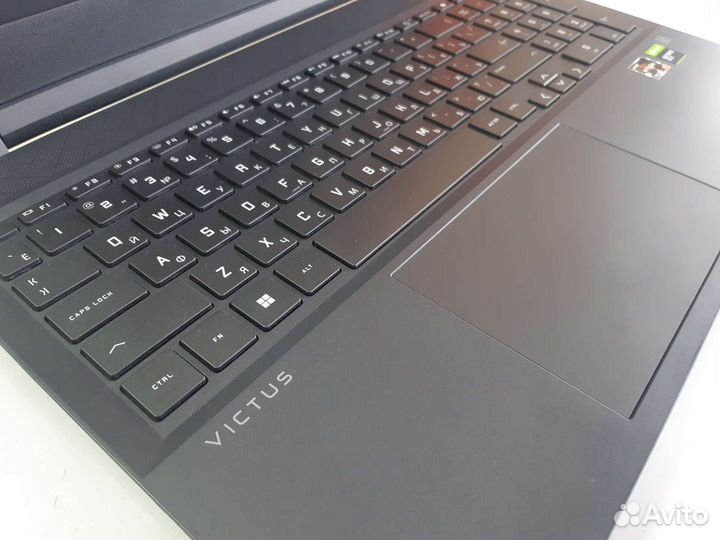 Ноутбук HP victus 16