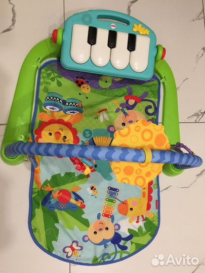 Детский коврик с пианино