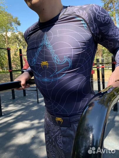 Рашгард Venum Assassin's Creed Valhalla