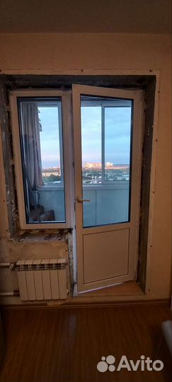 Двери пластиковые со стеклом бу