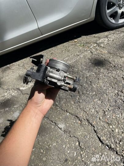 Дросельная заслонка Toyota Matrix/Pontiac Vibe