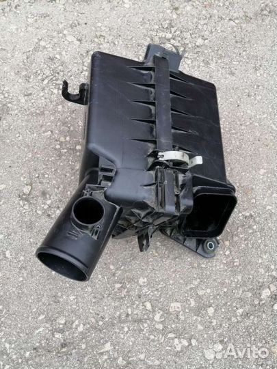 Корпус воздушного фильтра Mitsubishi outlander 3