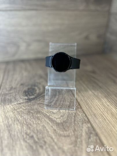 Galaxy Watch 4 40mm черный