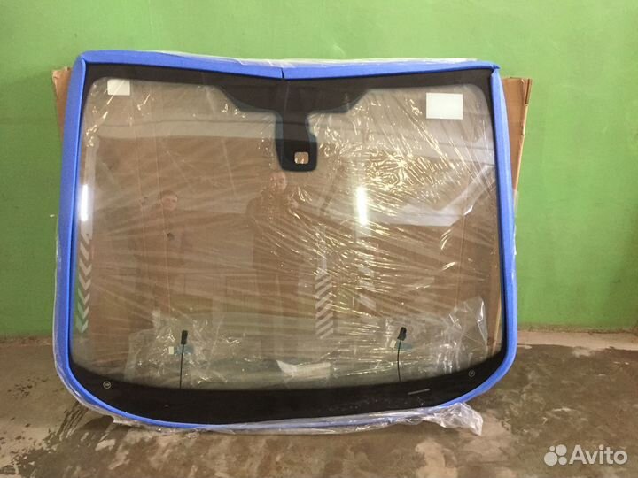 Лобовое стекло на ford galaxy