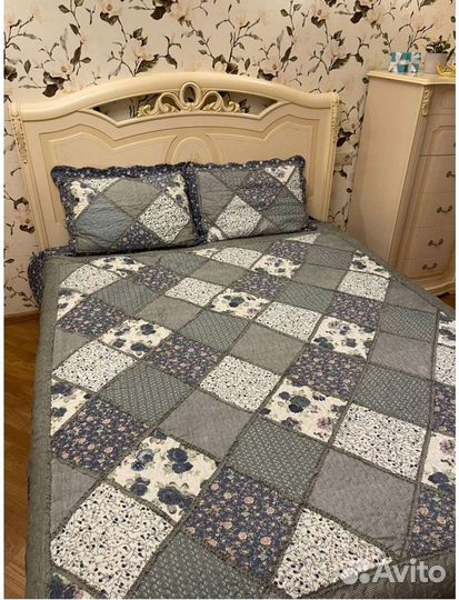 Покрывало на кровать новое