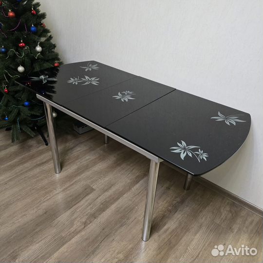 Стол из каленого ударопрочного стекла