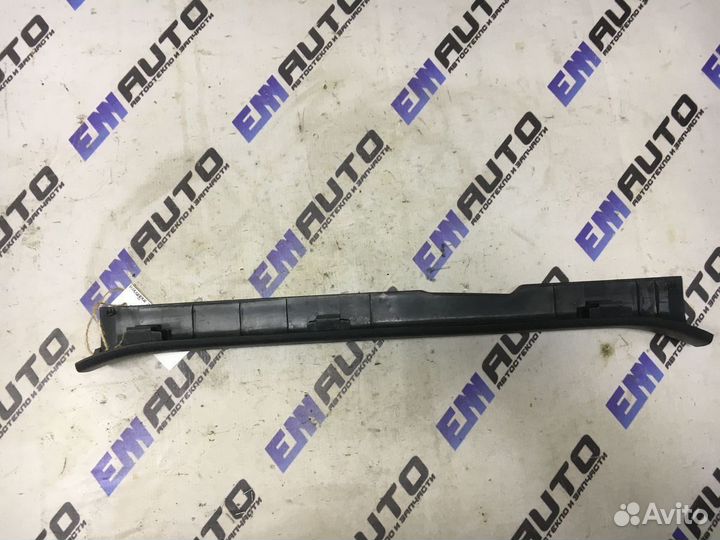 Накладка порога передняя правая Тойота Королла Е15