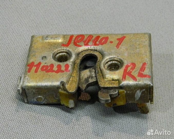 Замок двери задней левой VW Jetta 1