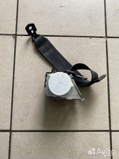 Ремень безопасности задний правый Ford Focus 3