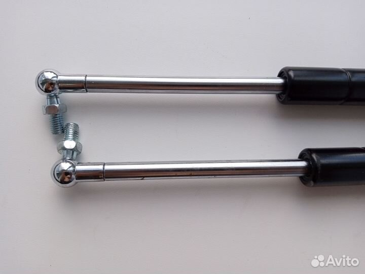 Газовые упоры багажника Kalina