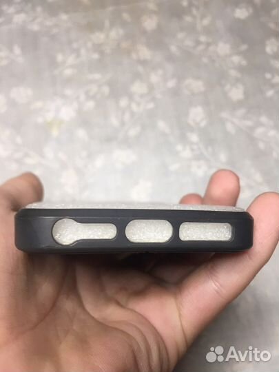 Чехол для iPhone 5s в хорошем состояние
