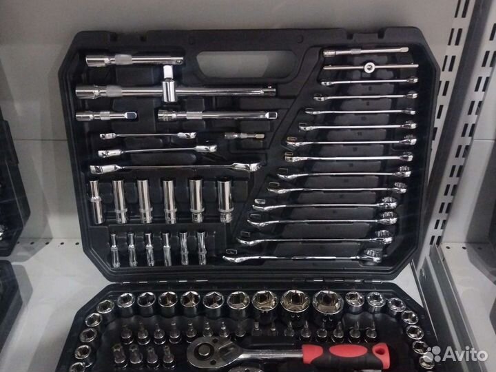 Набор инструментов 151 предмета