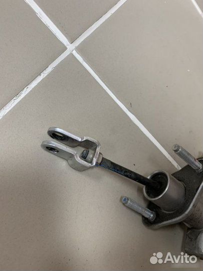 Цилиндр сцепления главный Mitsubishi L200