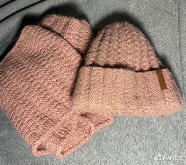 Комплект шапка и шарф женские
