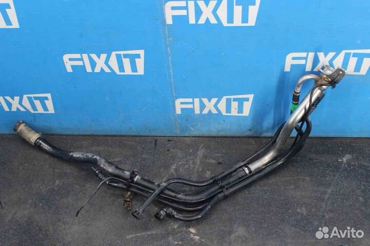 Горловина топливного бака Land Rover Discovery 3