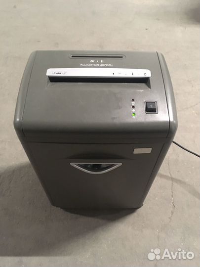 Уничтожитель бумаг, шредер Alligator 407(707) CC+