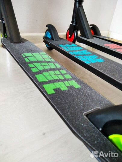 Самокат трюковой новый