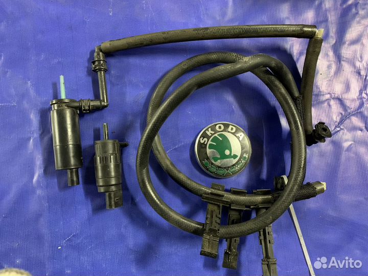 Насос омывателя б/у Шкода Октавия Skoda Octavia A5