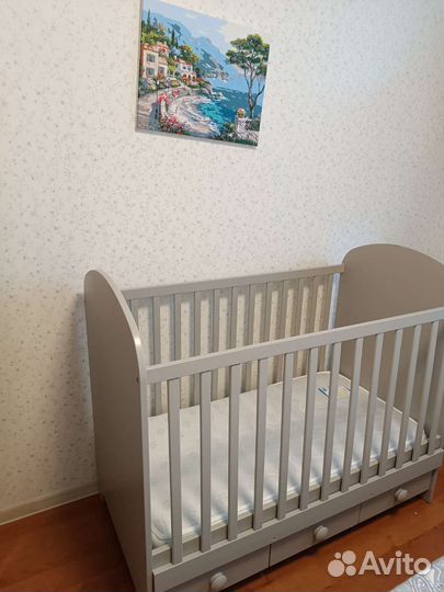 Детская кроватка Икея от 0 до 3 х лет+ матрас