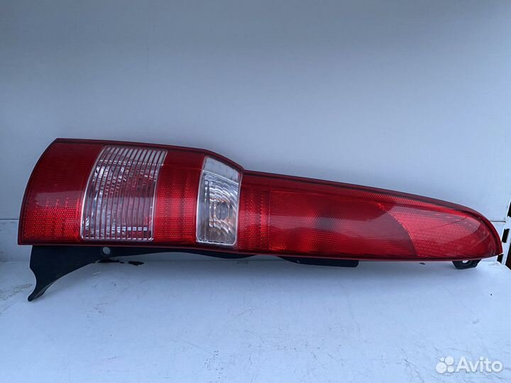 Фонарь задний левый fiat Panda ll 1.2 2008