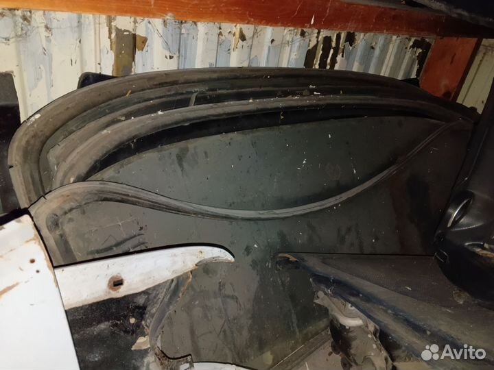 Лобовое стекло на mercedes w123