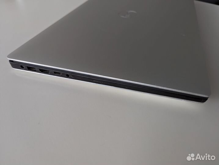 Ноутбук Dell XPS 9570 i7 8750H GTX 1050Ti