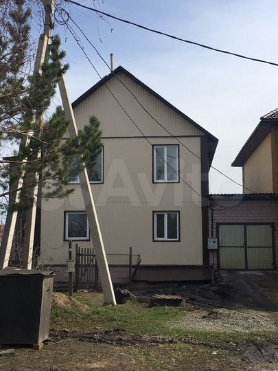 Коттедж 214,5 м² на участке 7,5 сот.