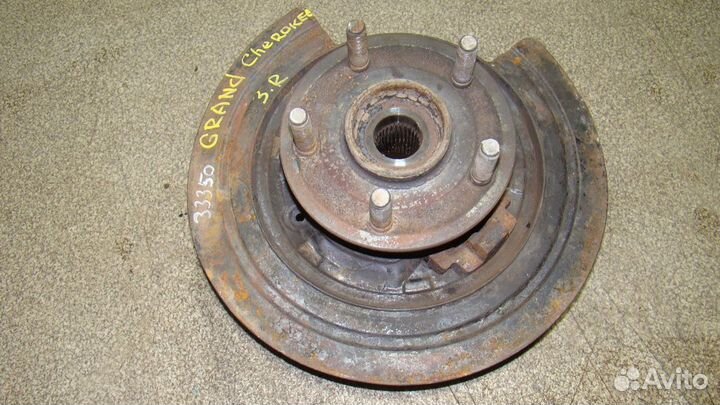 Кулак поворотный З/П Jeep Grand Cherokee 4 (WK2)