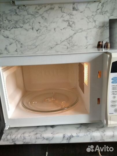 Микроволновая печь LG с грилем