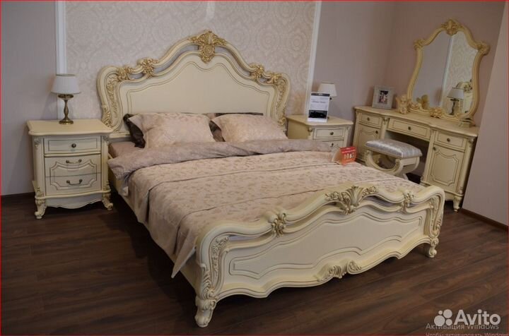 Спальный гарнитур