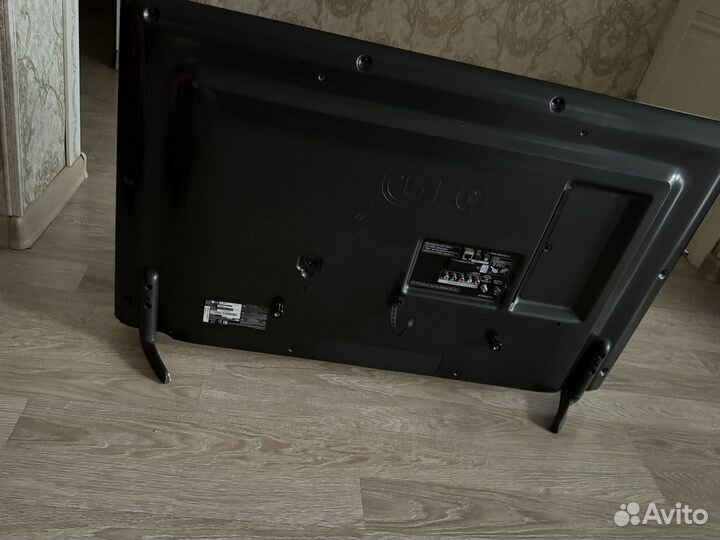 Телевизор LG на запчасти